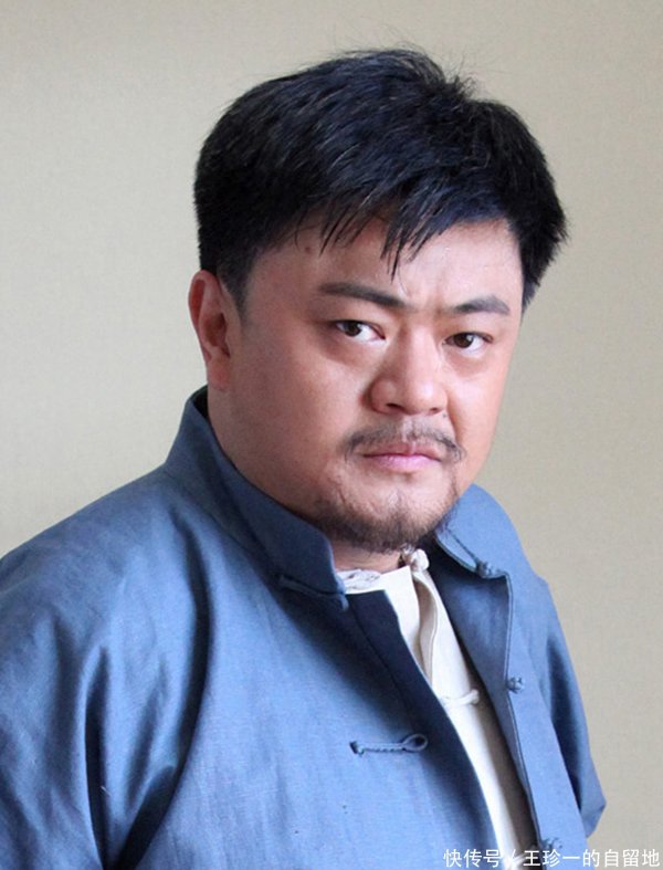 莆田安福相册 高亮家庭情况曝光！父亲是演员精粹，大女儿读中学，小女儿读小学