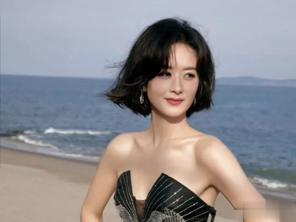 莆田安福相册 爆改东说念主生！赵丽颖从平淡女孩变身顶流女王的逆袭之路