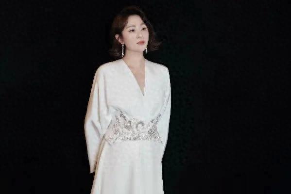 安福相册 马丽：从磨真金不怕火到精明的笑剧之星