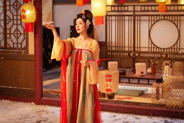 安福相册 杨幂《长安的荔枝》唐服造型，古装女神玩转大唐风浪