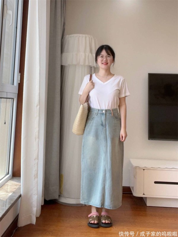 安福相册 穿戴简直越简便越容易雅瞻念