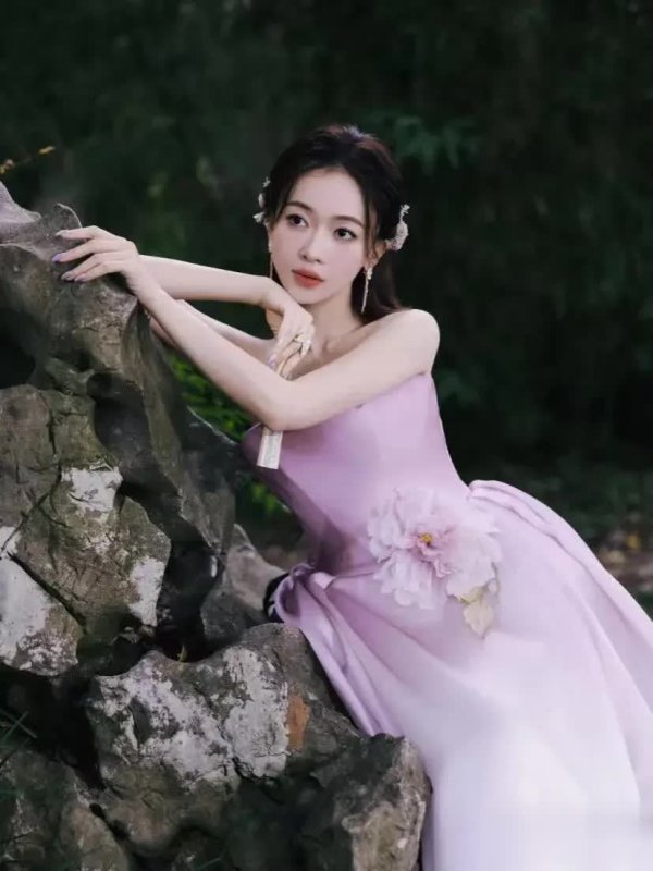 莆田安福相册 吴谨言孕期情景积极进取，号称孕珠变好意思第一东说念主！