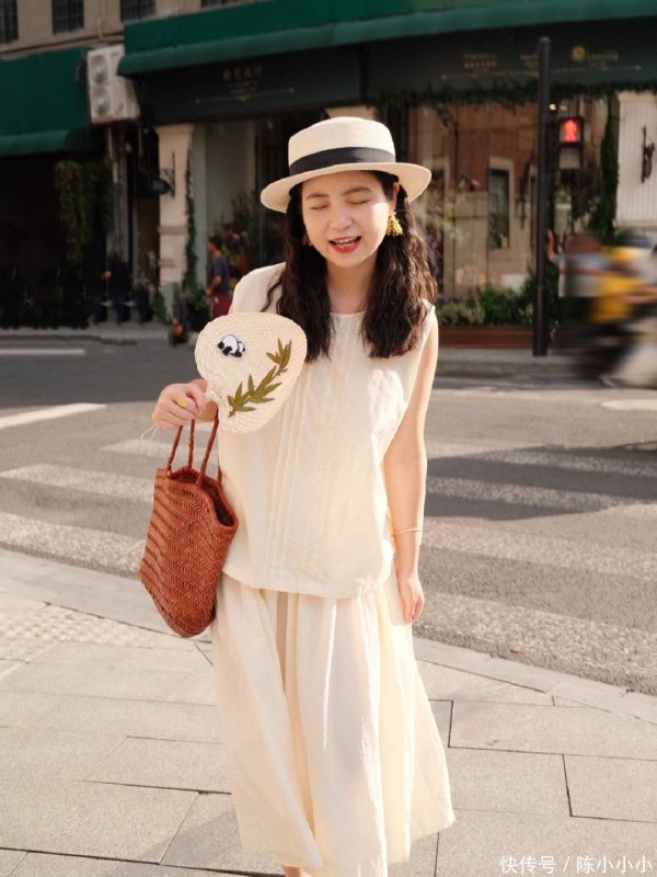 安福相册 啊啊啊被路东说念主追着问的套装｜小个子OOTD