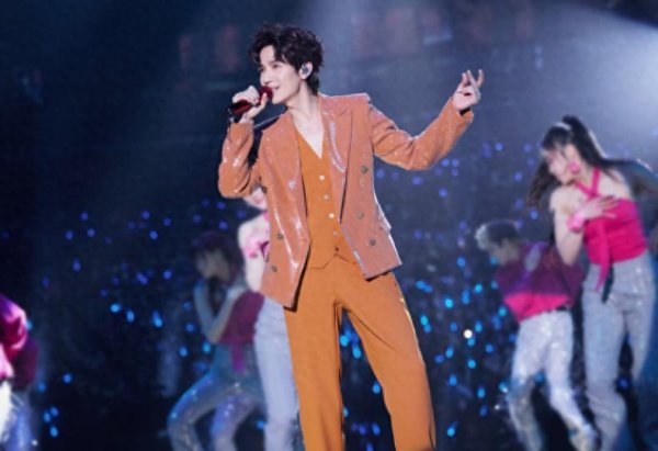 莆田安福家园 《歌手2025》不筹谋直播了？网上又传出拟邀声势，如实很渊博