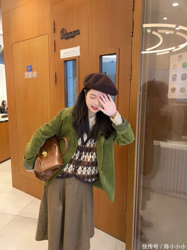 安福相册 复旧穿搭｜秋天固然要叠穿 小个子OOTD