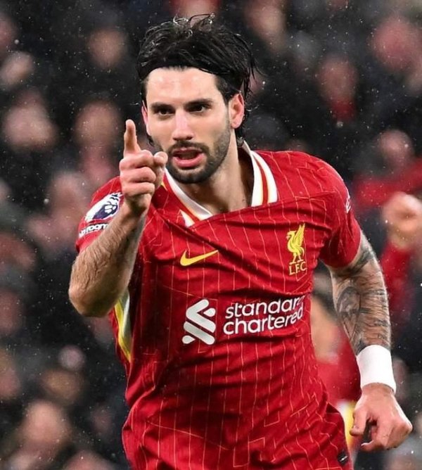 莆田安福相册 英超款式：利物浦13分领跑！曼城前4曼联高潮，8队争4混战