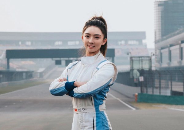 莆田安福家园 击碎刻板印象，F1学院外卡车手“铁豆”喊话“女司机”：没什么不成以