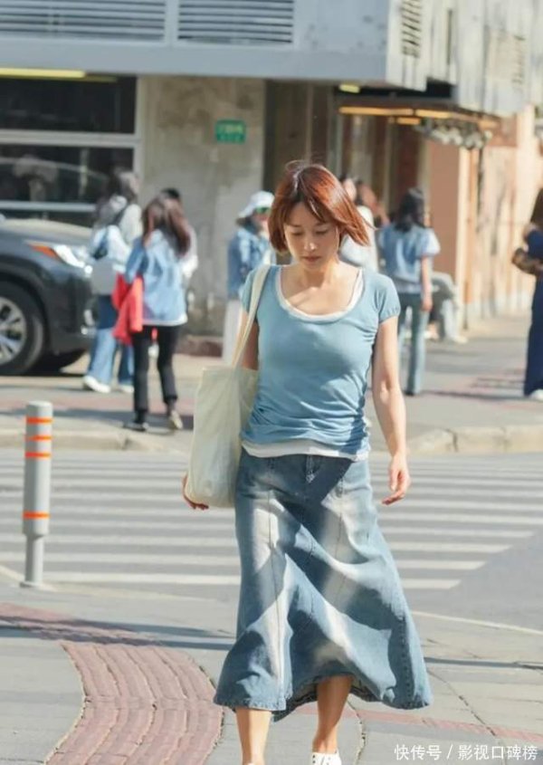 莆田安福相册 马伊琍拍戏多位助理伺候，脚色造型变胖了，她的新作入围戛纳