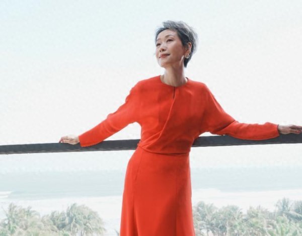安福相册 《浪姐6》四公演叶童团获取第一，算捡漏吗？节目组的宅心很显著