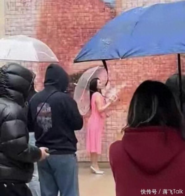 莆田安福相册 当赵雅芝遇上伊能静，还认为她们是不老女神，其实皆是自欺欺东说念主