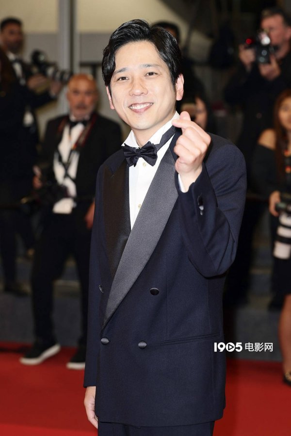 莆田安福家园 《8号出口》戛纳首映 二宫和也×小松菜奈亮相！