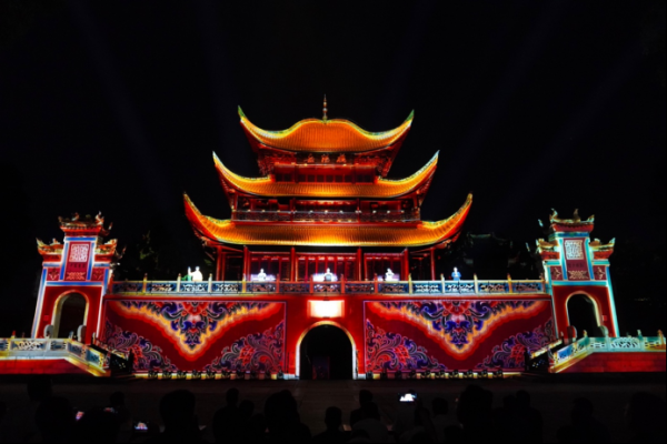 莆田安福相册 千里浸式演艺相貌《今上岳阳楼》首秀获好评