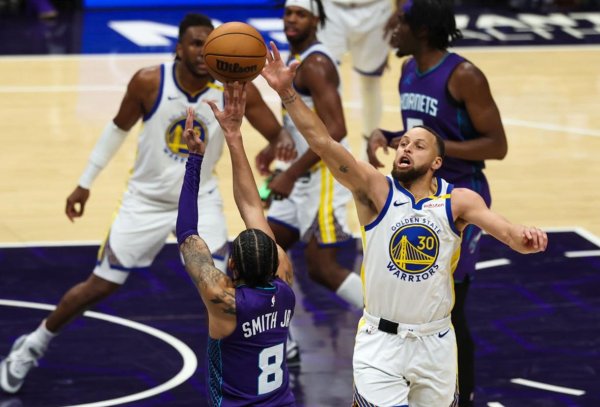 莆田安福家园 骁雄三喜临门！巴特勒8胜1负，库里减负真好，17+5悍将复出在即