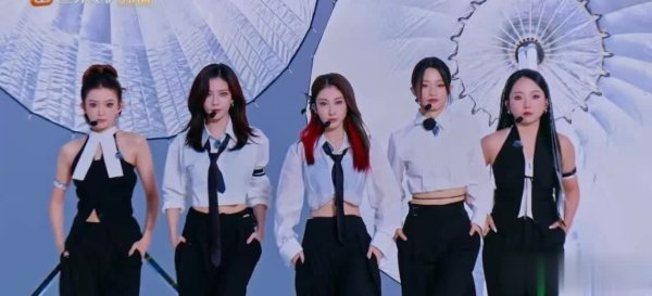 莆田安福相册 《太空以外》《风月》发扬优异，骨子排行却有点低！