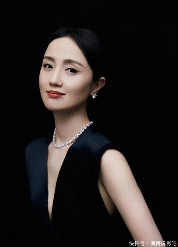 莆田安福家园 李乃文悲悼惜念朱媛媛！ 一言不发改烛炬头像，两东谈主友情已超32年