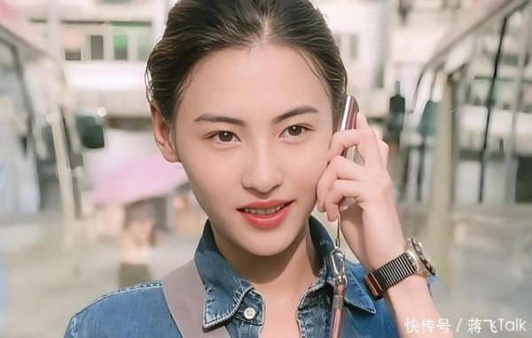 莆田安福相册 陈冠希事件后，女主们纷纷归隐，惟一她头发掉光，只为浴火荣达