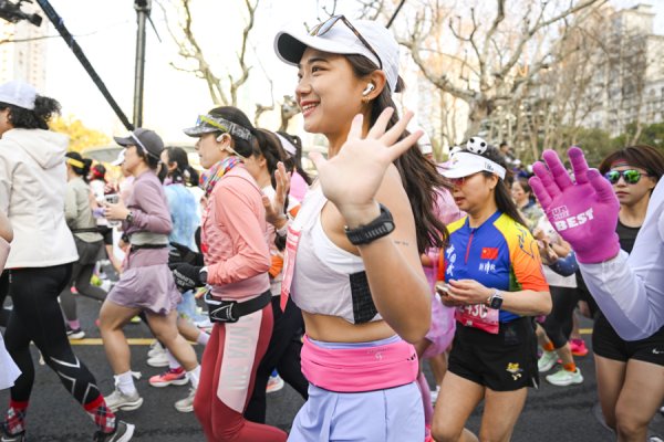 莆田安福相册 洋气，还有惊喜！专为女性跑者打造的半马赛周日鸣枪