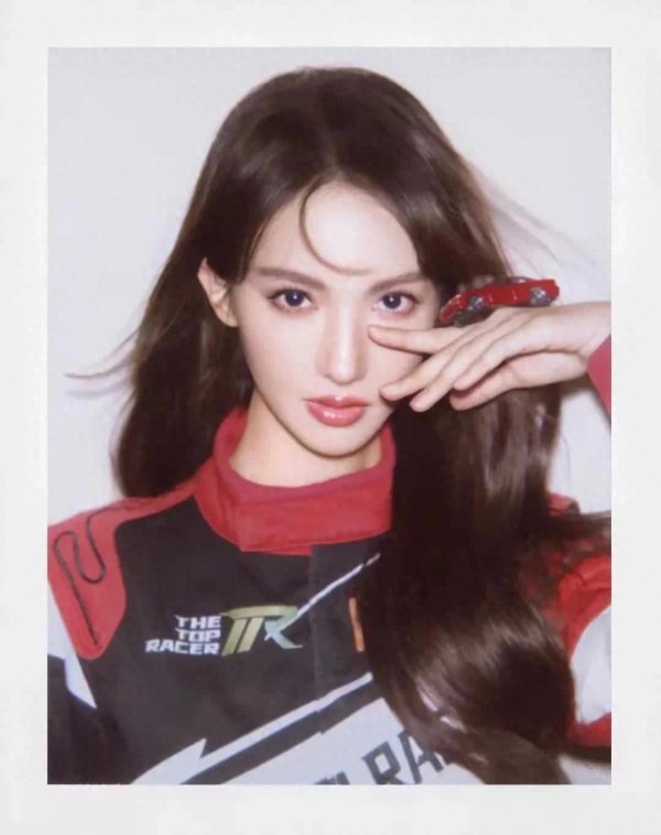 莆田安福相册 金晨穿机车服又好意思又酷，内娱好意思女居然各有千秋！