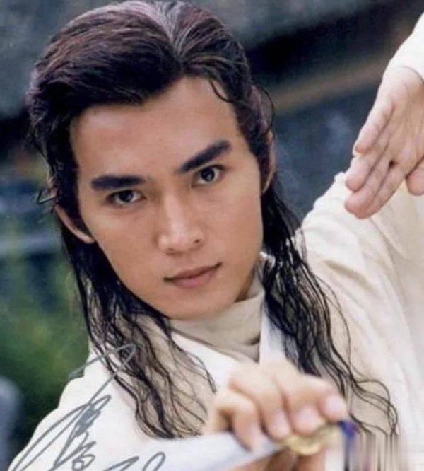 莆田安福相册 年青时帅到老难认，这4位男明星“花期”也太短了！