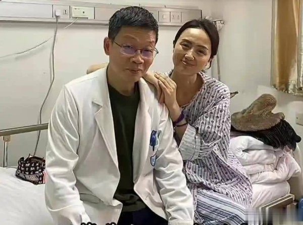 莆田安福家园 朱媛媛生前1个月近照曝光，气色不好一直咳嗽，强行忍着病痛拍戏