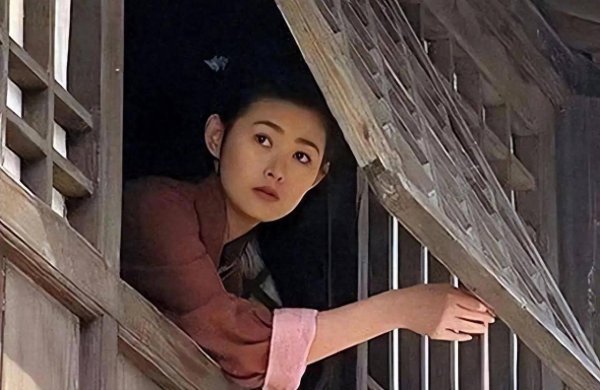 莆田安福相册 “潘小脚”王想懿近况：发福被喊减肥，54岁独身未育