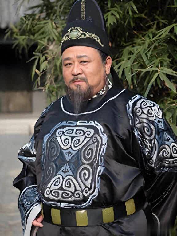 安福相册 国度一级演员梁冠华：胖到无戏可拍，被女神倒追，凭狄仁杰走红