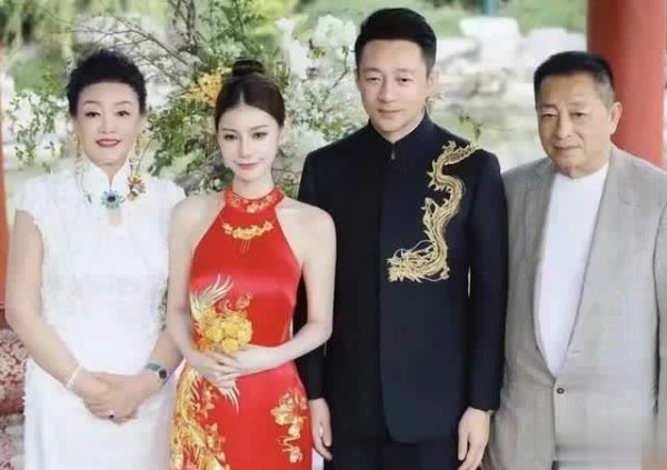 安福相册 汪小菲夫妇请吃烤全羊，马筱梅嫁得好，S妈青睐韩国半子