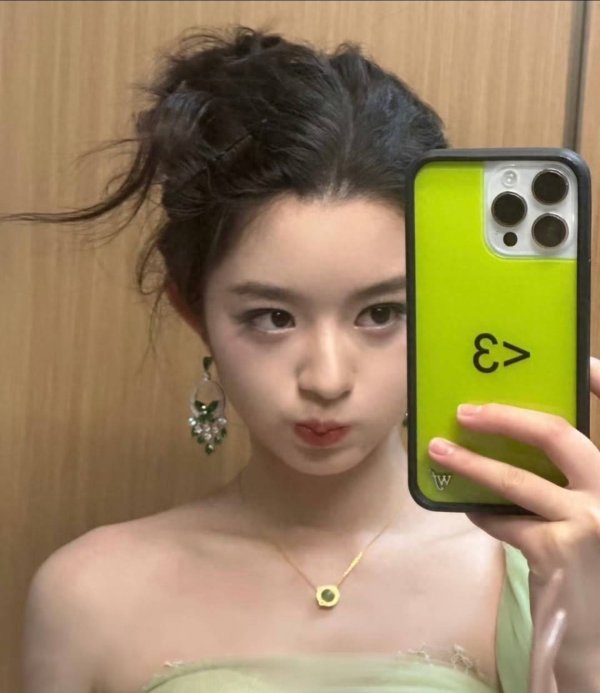 莆田安福相册 黄杨钿甜奶奶上热搜！全家不浅薄，媒体号召黄姆妈别隐身