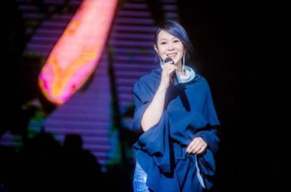 莆田安福相册 刘若英因演唱会点歌演叨谈歉，责任室同步检验！