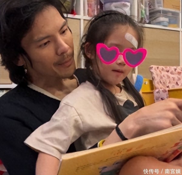 莆田安福家园 向佐六一儿童节化身女儿奴，小奶皇正脸曝光，太可人！