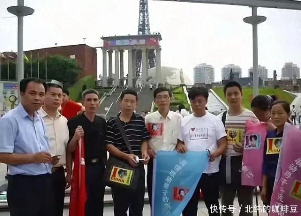 安福相册 谢岳就别洗白了！浩楠姆妈哭肿双眼评释一切，她曾在寻子时出危急