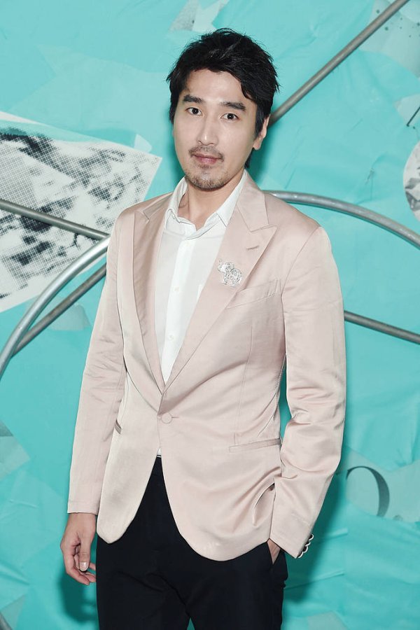 莆田安福相册 赵又廷实力解释变装，真挚格调打动不雅众