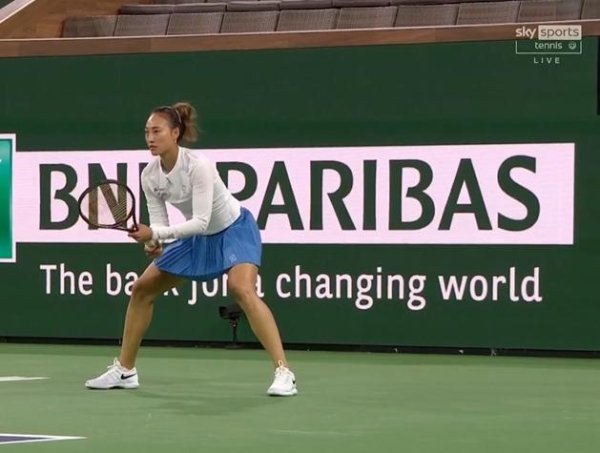 莆田安福相册 郑钦文开局3-0最终6-3阿扎伦卡拿下首盘，大比分1-0朝上