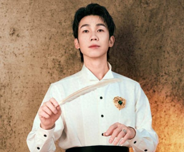 安福相册 歌手2025白举纲两次输给马嘉祺，原因竟疏浚！