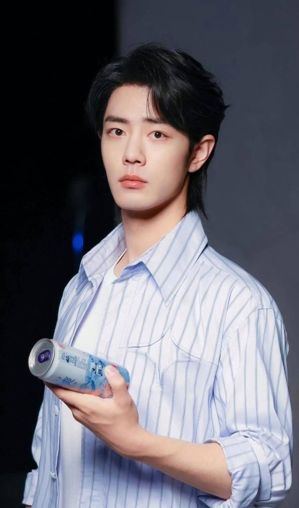 安福相册 从流量到实力：肖战演艺之路的“上不封顶”进化论