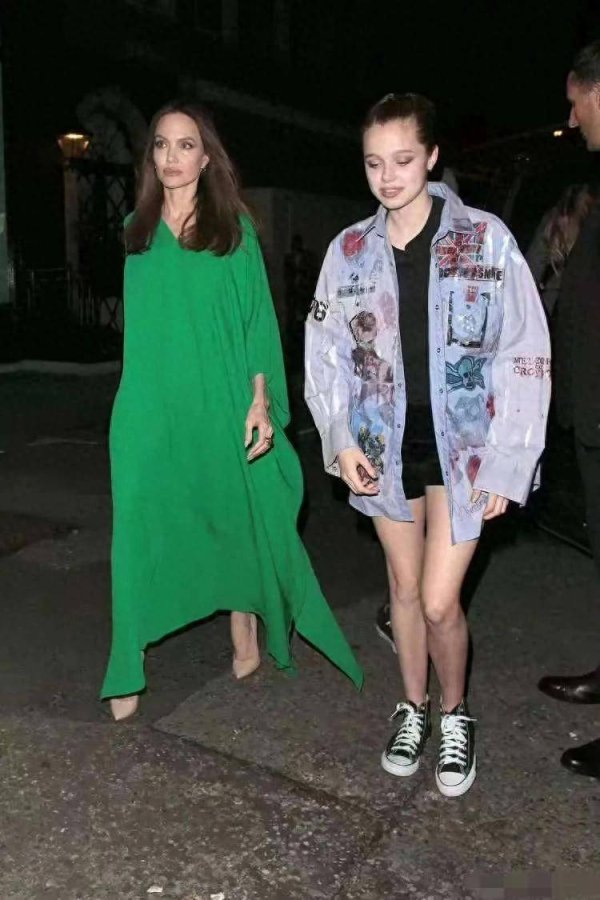 莆田安福家园 曝皮特与新女友求婚得胜，男儿仅一东谈主随父姓，其余毁掉父姓