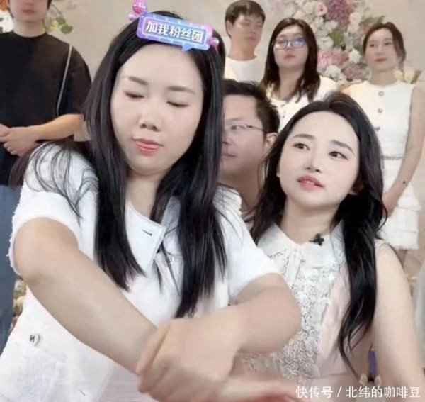 莆田安福相册 小娜直播不出力全靠家东谈主，但粉丝暴涨百万，稳稳坐收宽阔收益