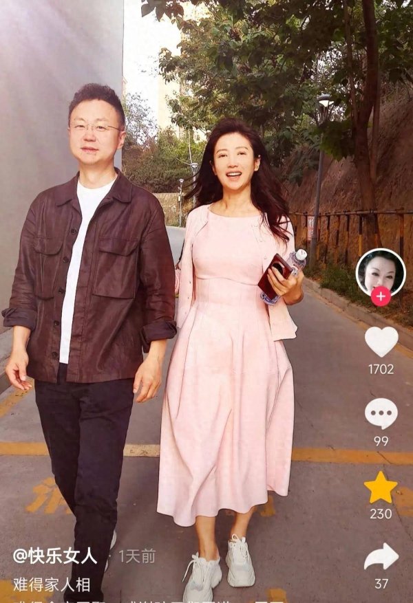 安福相册 徐春妮陪老公刚强回山西故乡省亲，子母俩吃饭时酷似！