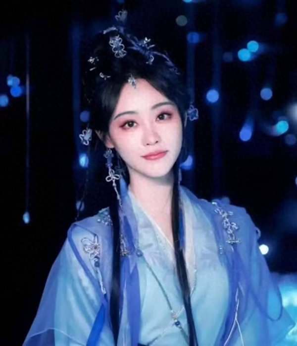 莆田安福相册 浪姐6：叶童成年度总冠军，王珞丹任年度队长，全开麦不腻烦口型