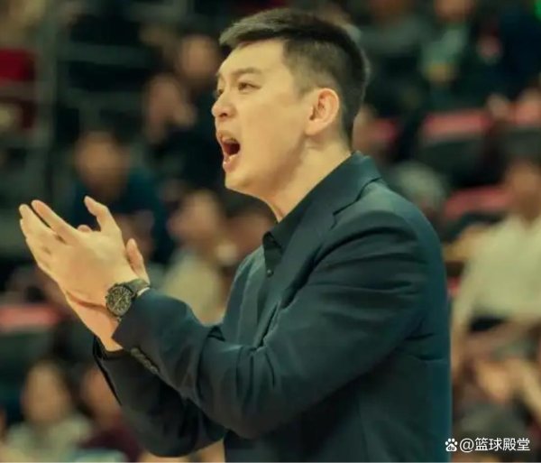 安福相册 不敌同曦！杨鸣直指第三节与扎眼外助问题将崇拜回来，弗格表缺憾