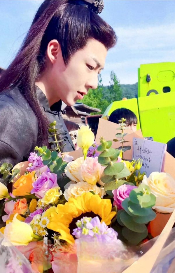 安福相册 说“魏劭丑”被打脸！刘宇宁新古偶剧《书卷一梦》定档