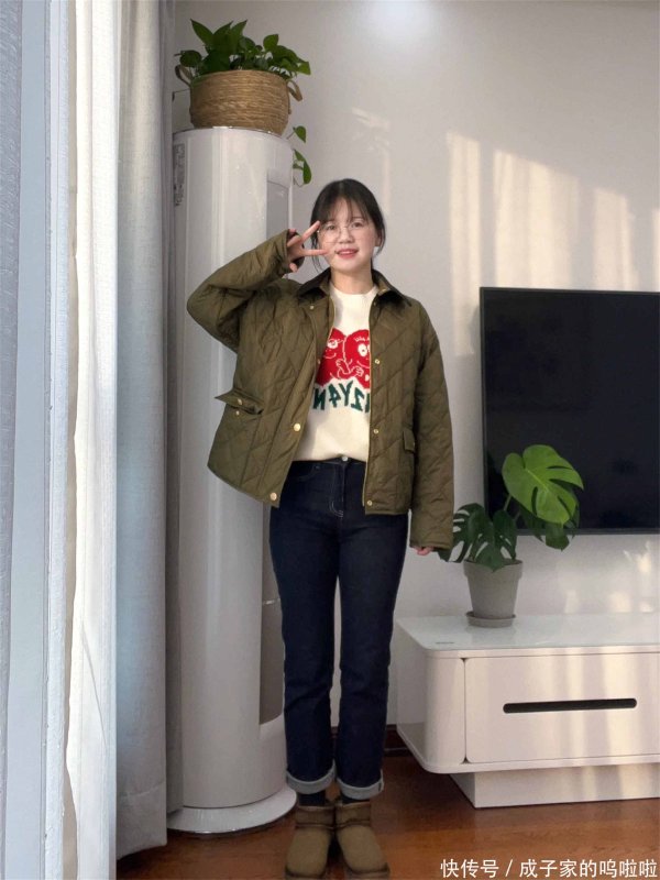 安福相册 当天穿搭｜菱格棉服和雪地靴