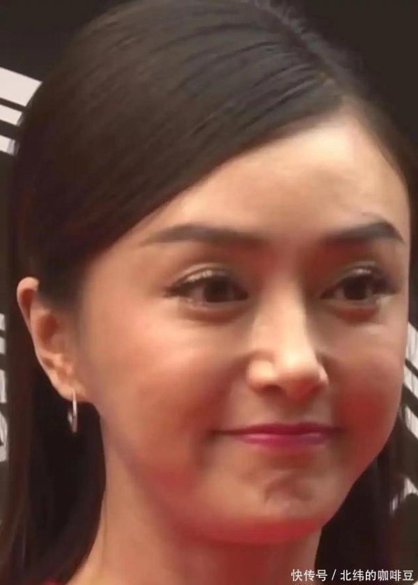 莆田安福相册 女星怼脸拍生图，无滤镜下谁是圣人颜值，谁又东谈主老珠黄，一目了然