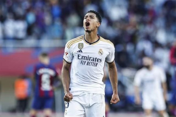 安福相册 皇马21岁巨星真秉性：飞身滑铲后，吼怒维尼修斯！已成首级