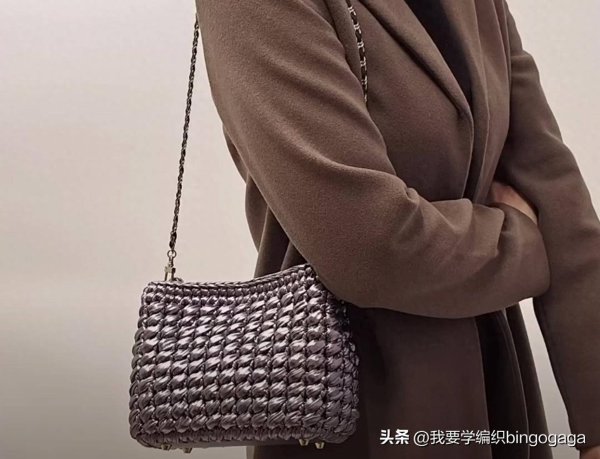 安福相册 精炼钩出无垠上包包，皮革质感斜条纹肩包教程，附蝴蝶挂饰教程