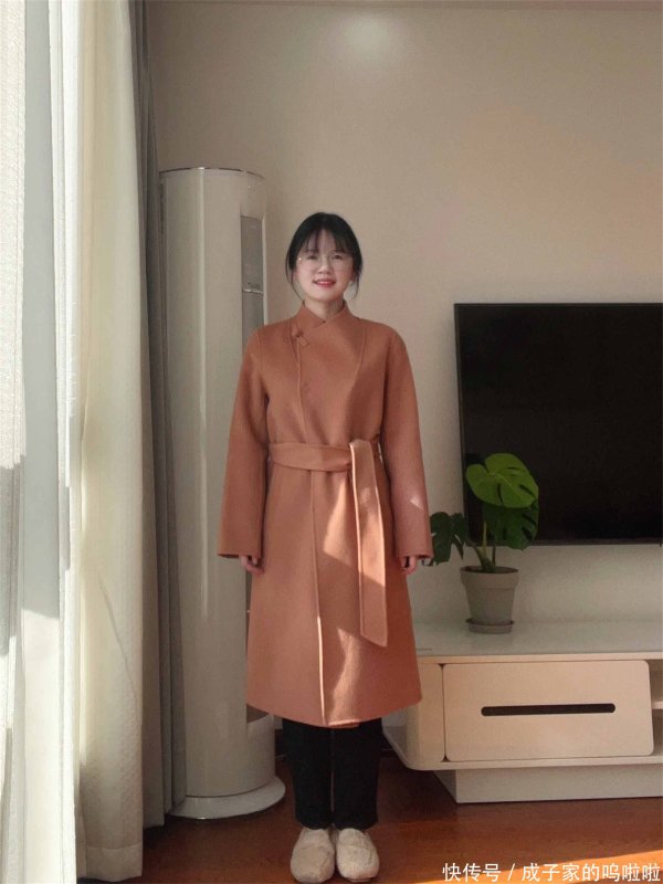 安福相册 本日穿搭｜新登科盘扣大衣和开衫