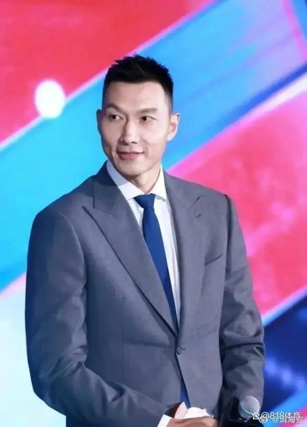 莆田安福家园 阿联复出！易建联“嫖娼门”后初次公开露面，西装笔挺出席理事会会议