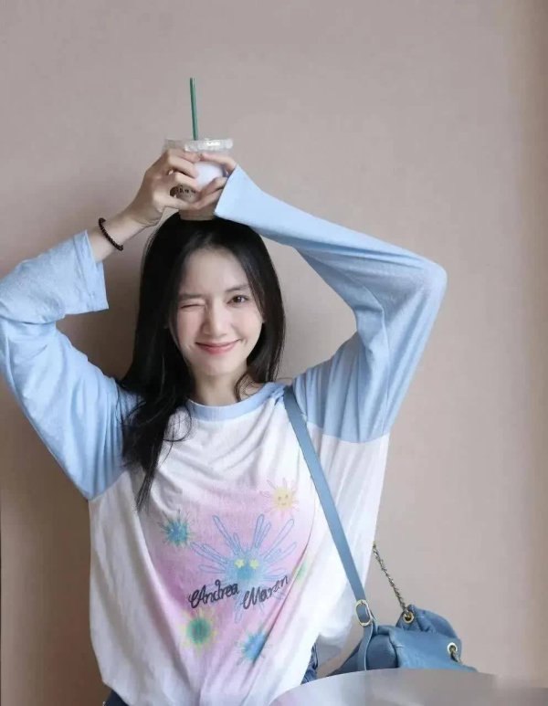 莆田安福相册 惊鸿一溜！段钰清纯迷东说念主，绝好意思画卷尽显风华