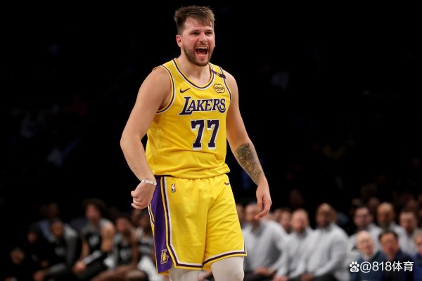 安福相册 杜兰特怒怼东契奇：季后赛你得不到这叫子！77:这辈子没这样大空位！