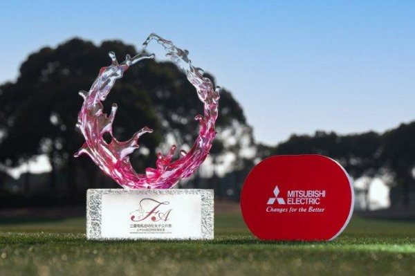 莆田安福相册 果岭速率比肩好意思巡 王馨迎曾莉棋颂扬苏州太湖高难度